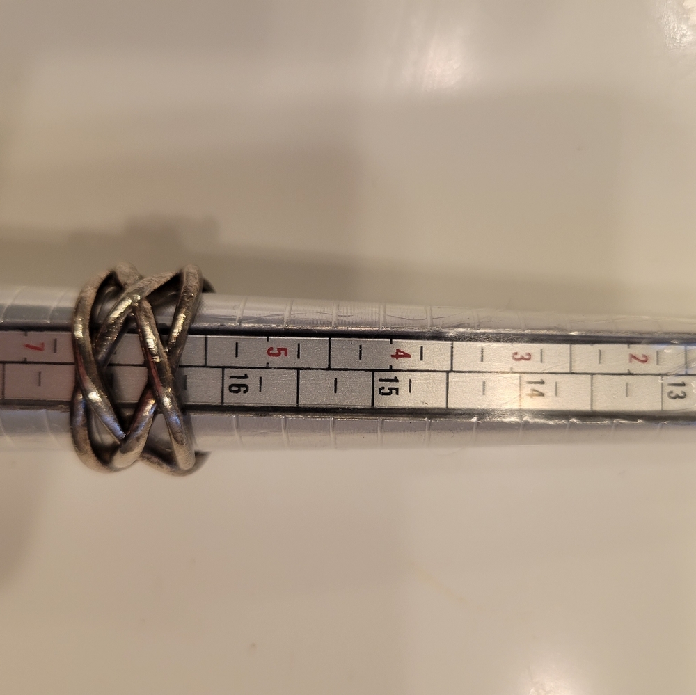 Tiffany's criss cross ring - Picture 5 of 5